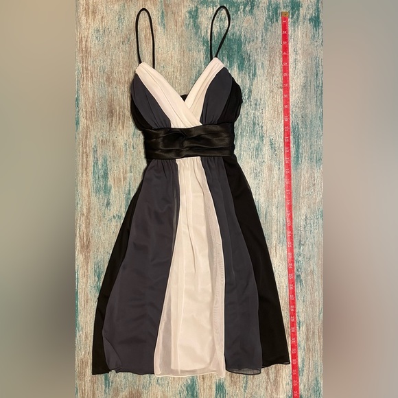 Y2K Vintage Cocktail Dress; Small; black/grey/white - Picture 6 of 9